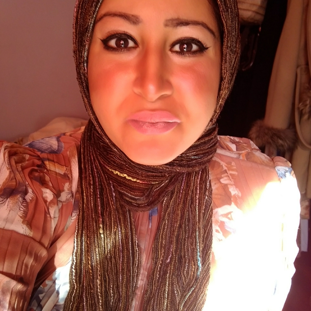 Meet your Posher, Rashida
